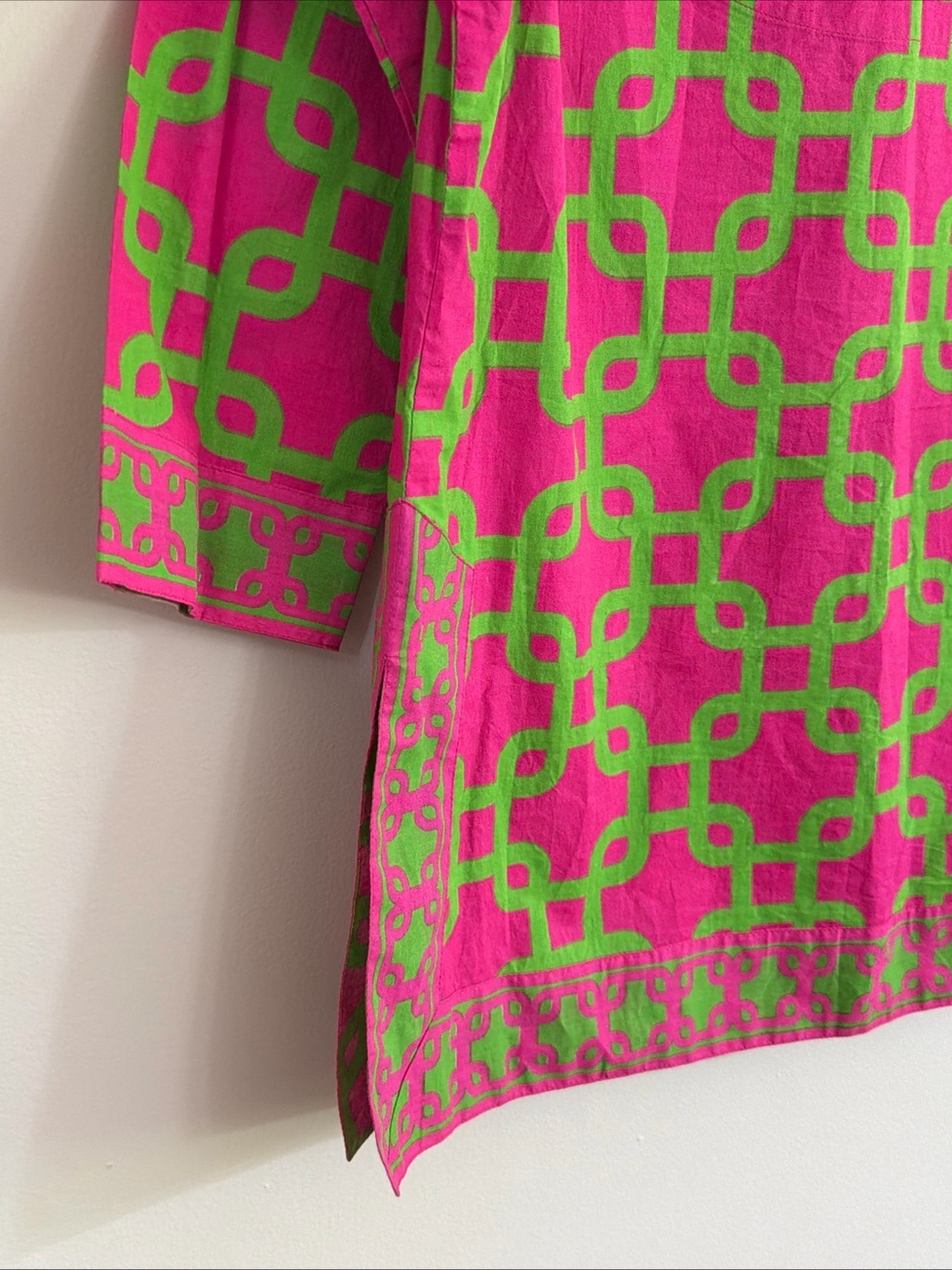 Gretchen Scott Small Cotton V Neck Tunic Top Pink Green Geometric Chain Link - Picture 8 of 11